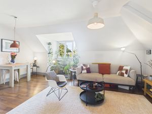Sofa- click for photo gallery